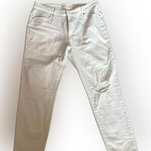 NWOT Women's Levi's white, distressed, high rise, ankle‎ skinny jeans - 33